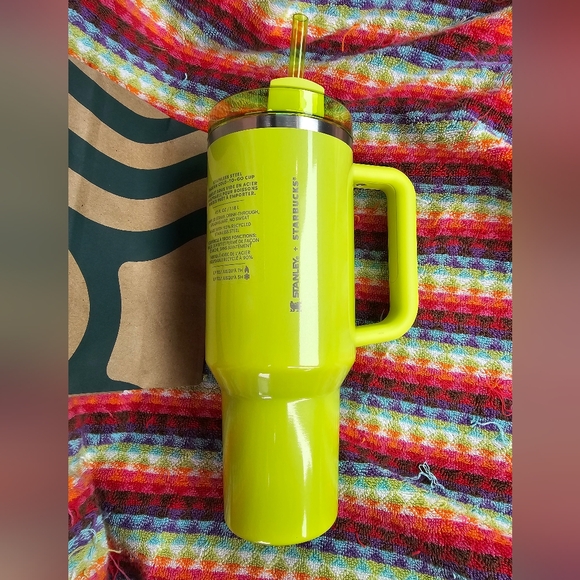 Stanley x Starbucks Lime Green 2024 Tumbler - Picture 4 of 4